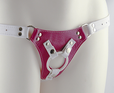 Pink strapon outlet harness